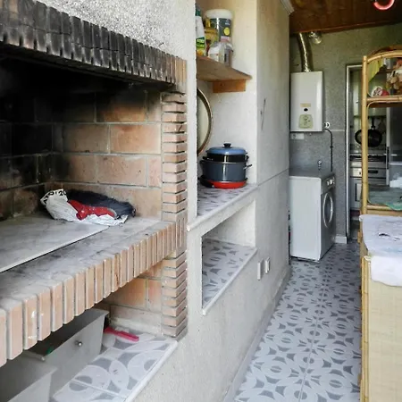 Bright And Modern House In Central With Large, Shared Pool, 5min F... Apartamento